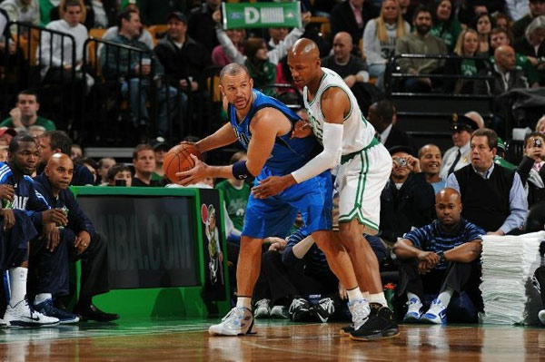 显示出他对 显示出他对