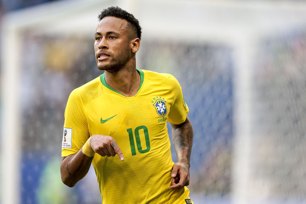 她并非是一 她并非是一